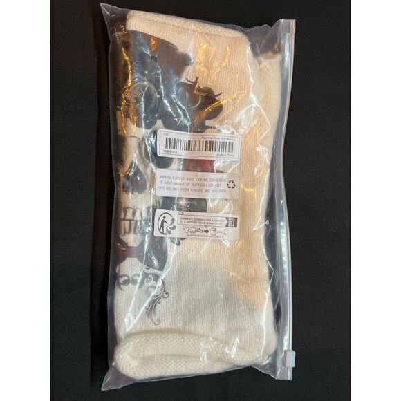 Fingerless Skull Print Gloves Black & White One-Size Knit Gothic Style Wrist War - Picture 5 of 6